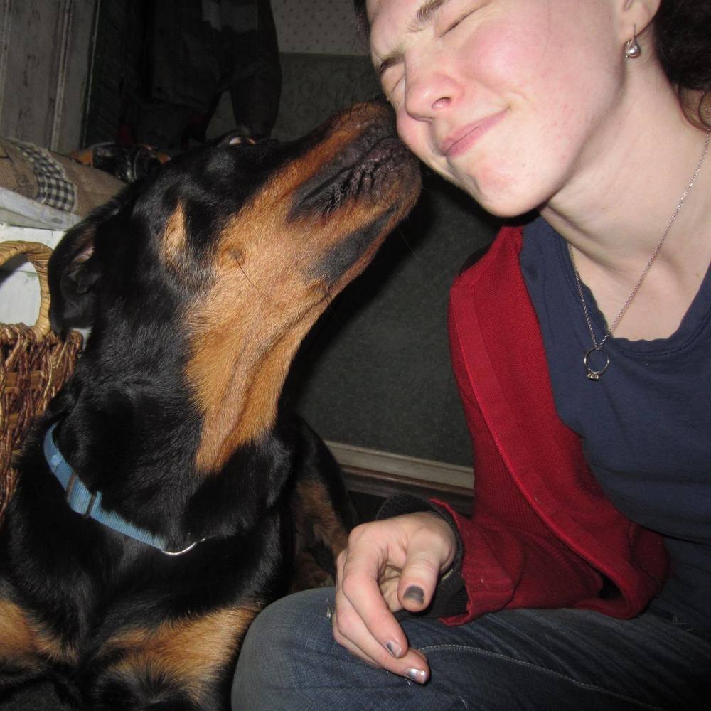 Meet your Posher, Laura